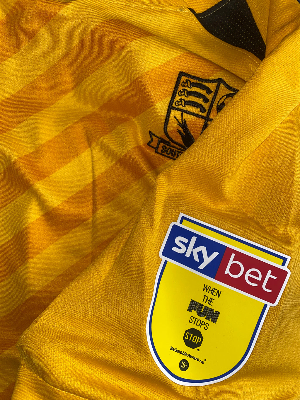 2019/20 SOUTHEND MATCH WORN HOME SHIRT (BARNETT #25 V BLACKPOOL )