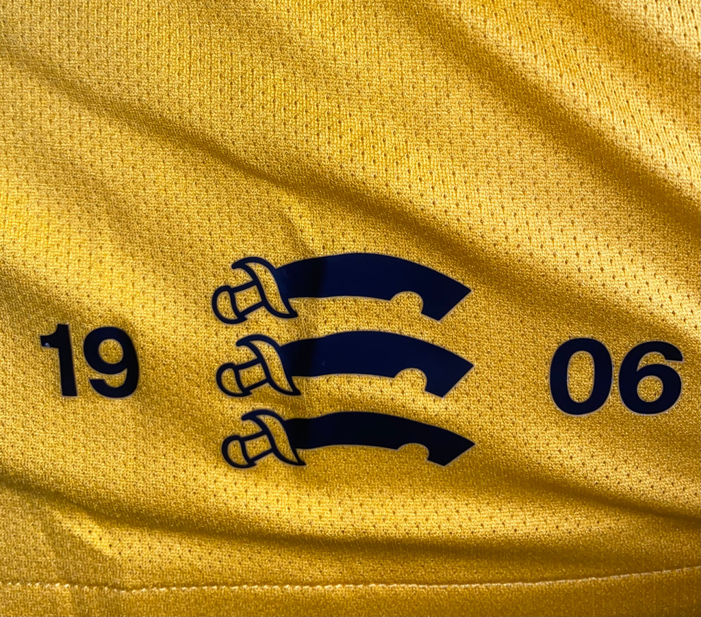 2019/20 SOUTHEND MATCH WORN HOME SHIRT (BARNETT #25 V BLACKPOOL )