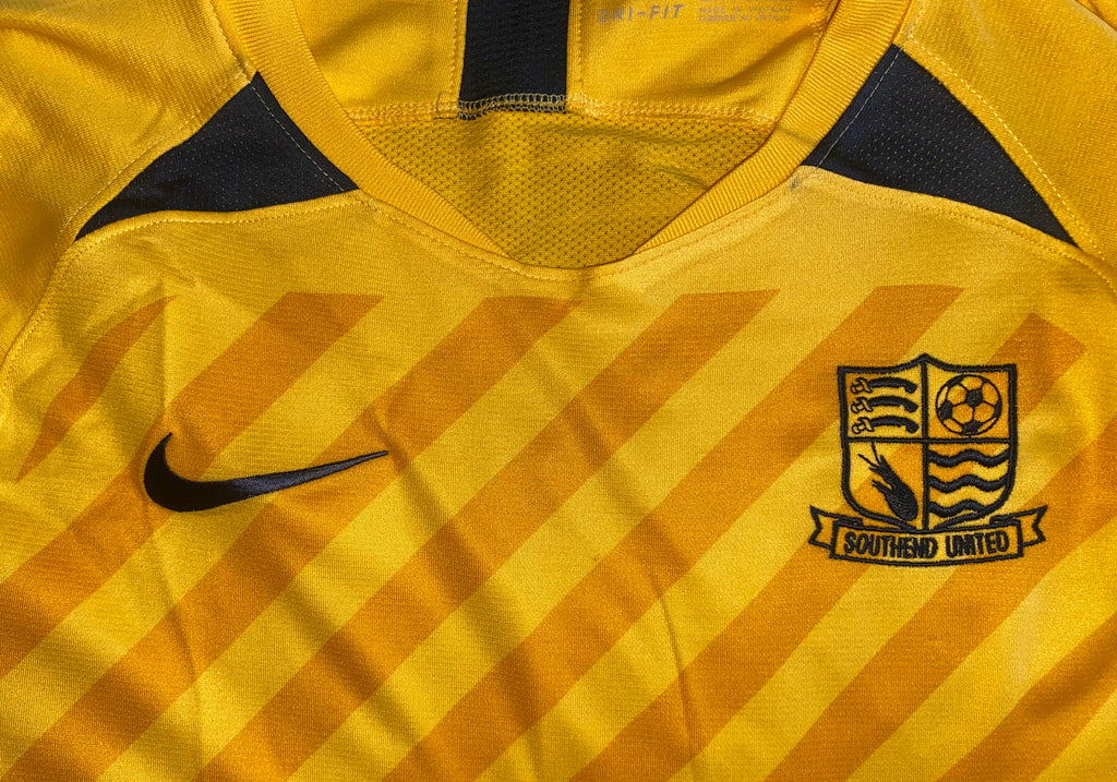 2019/20 SOUTHEND MATCH WORN HOME SHIRT (BARNETT #25 V BLACKPOOL )