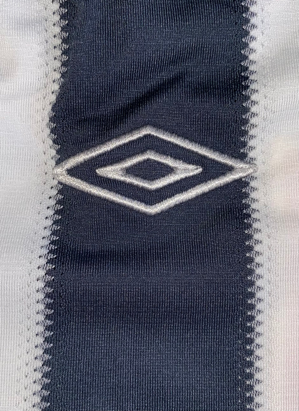 2010/11 WEST BROMWICH ALBION MATCH WORN SHIRT (THOMAS #14)