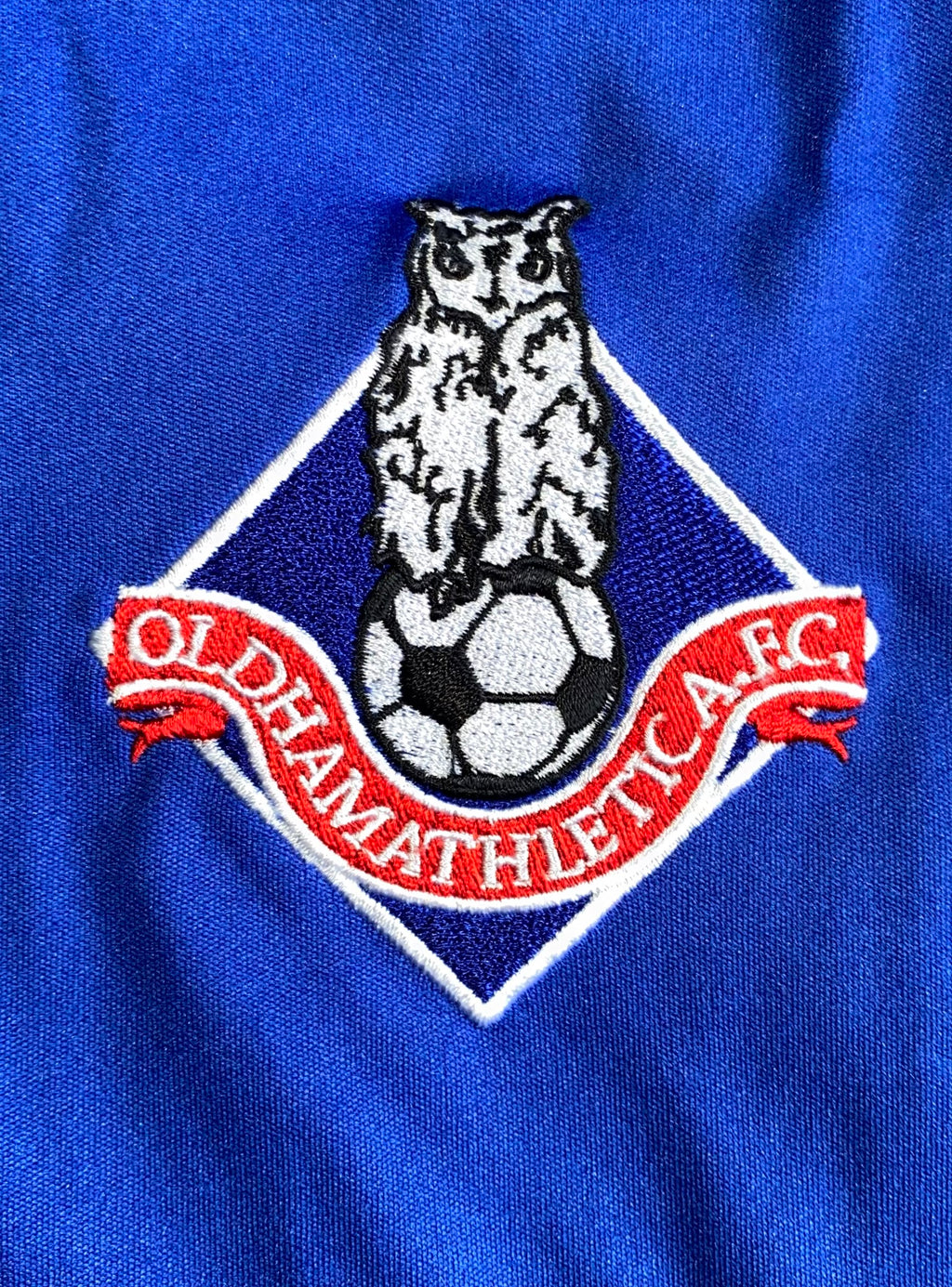 2011/12 OLDHAM ATHLETIC MATCH WORN HOME SHIRT (BROWN #6)
