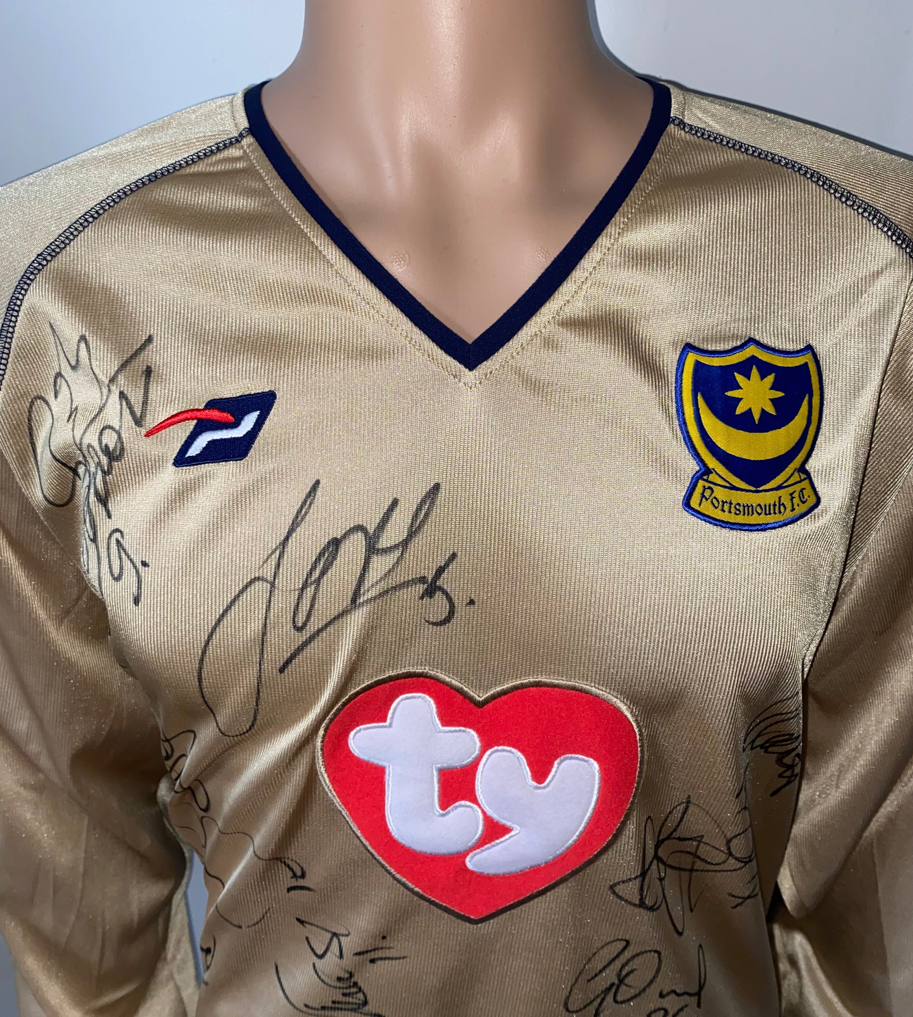 2002/03 MATCH WORN PORTSMOUTH AWAY SHIRT (RITCHIE #38)