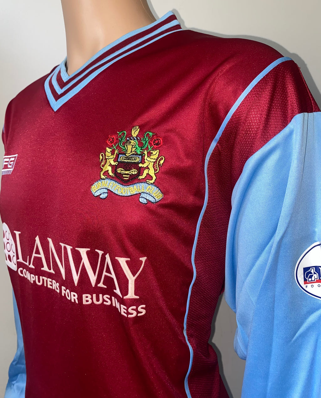 2002/03 BURNLEY MATCH WORN HOME SHIRT (FARRELLY #16)