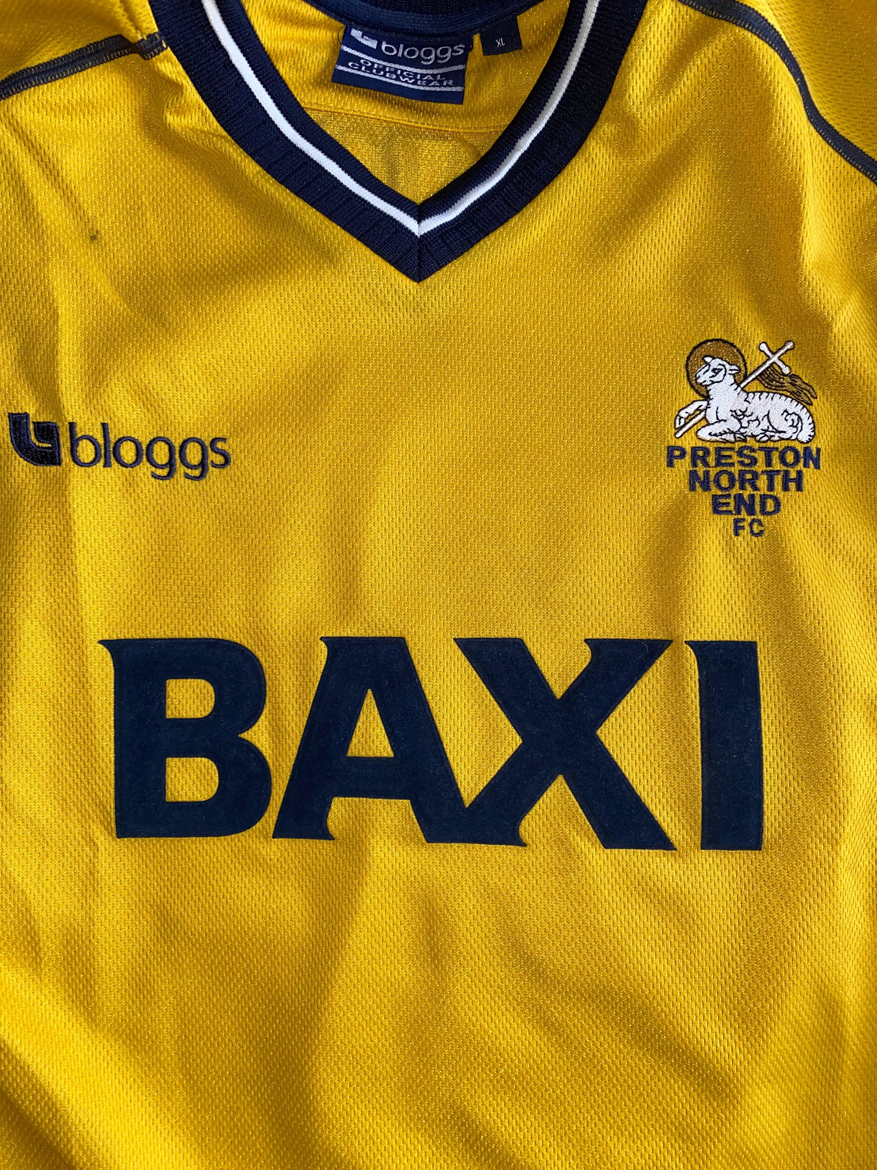 2001/02 PRESTON NORTH END MATCH WORN AWAY SHIRT (WRIGHT #23)