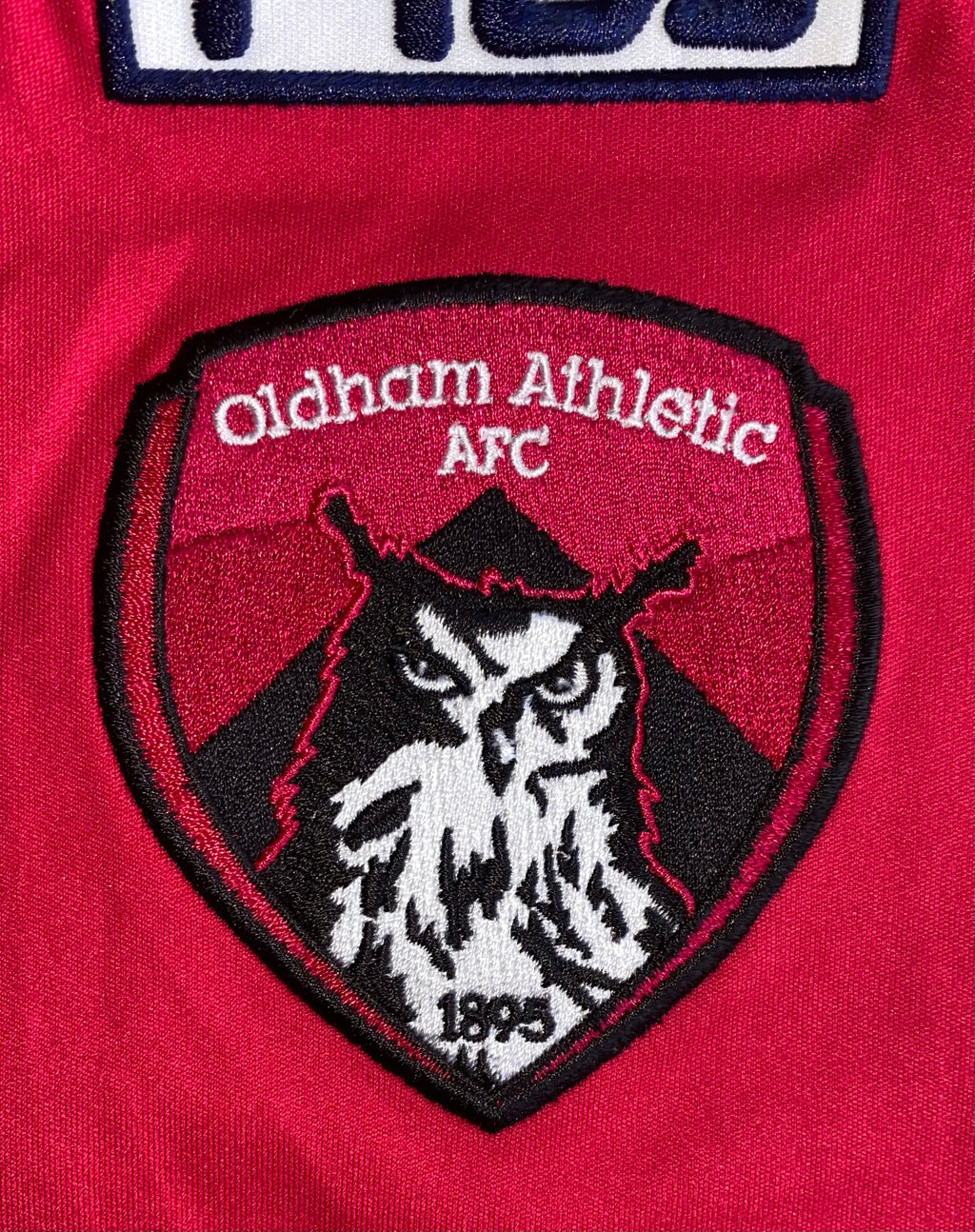 2013/14 OLDHAM ATHLETIC MATCH WORN AWAY SHIRT (SUTHERLAND #28)