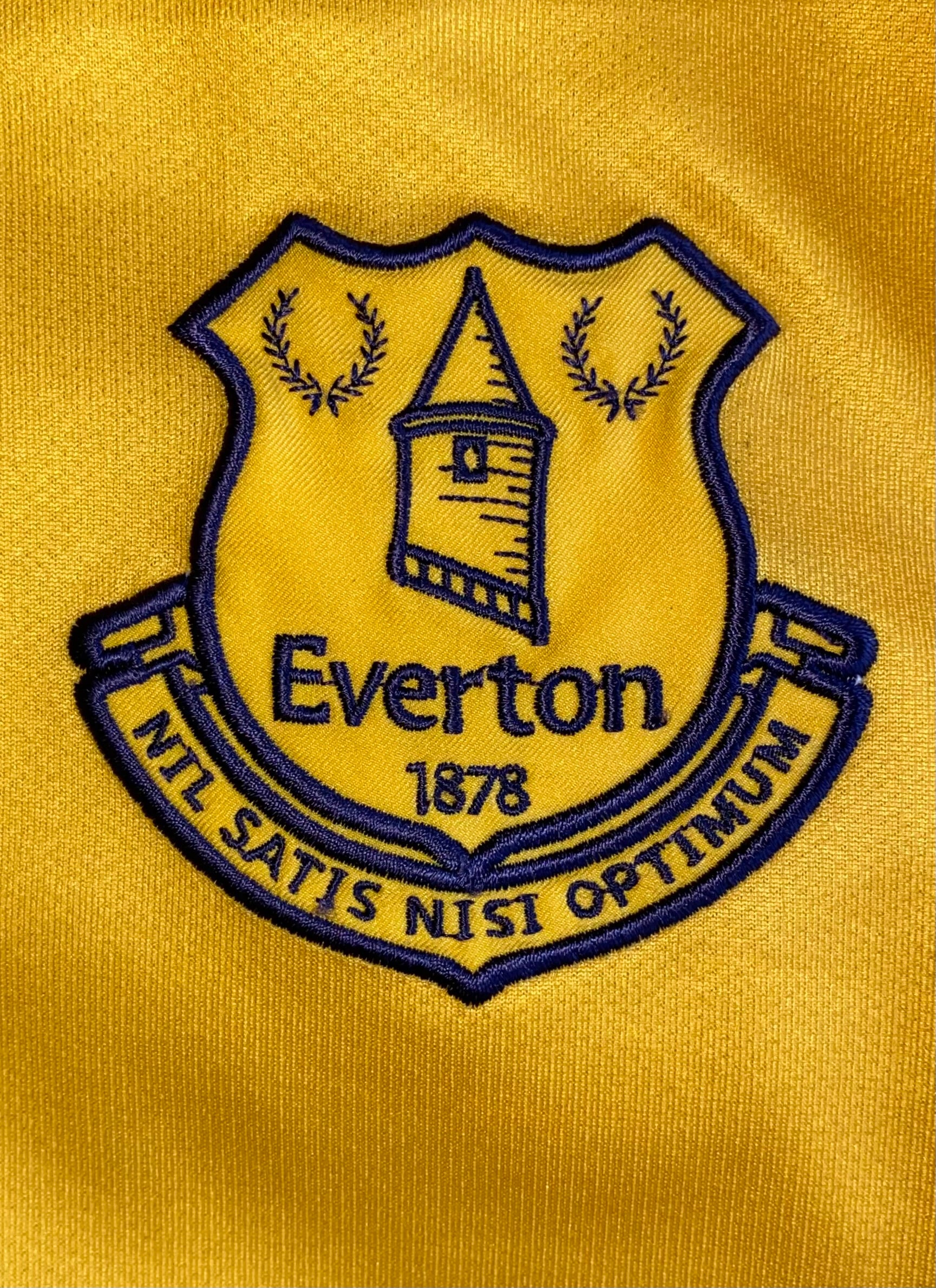 2015/16 EVERTON MATCH ISSUE GOALKEEPERS SHIRT (GRIFFITHS #45)