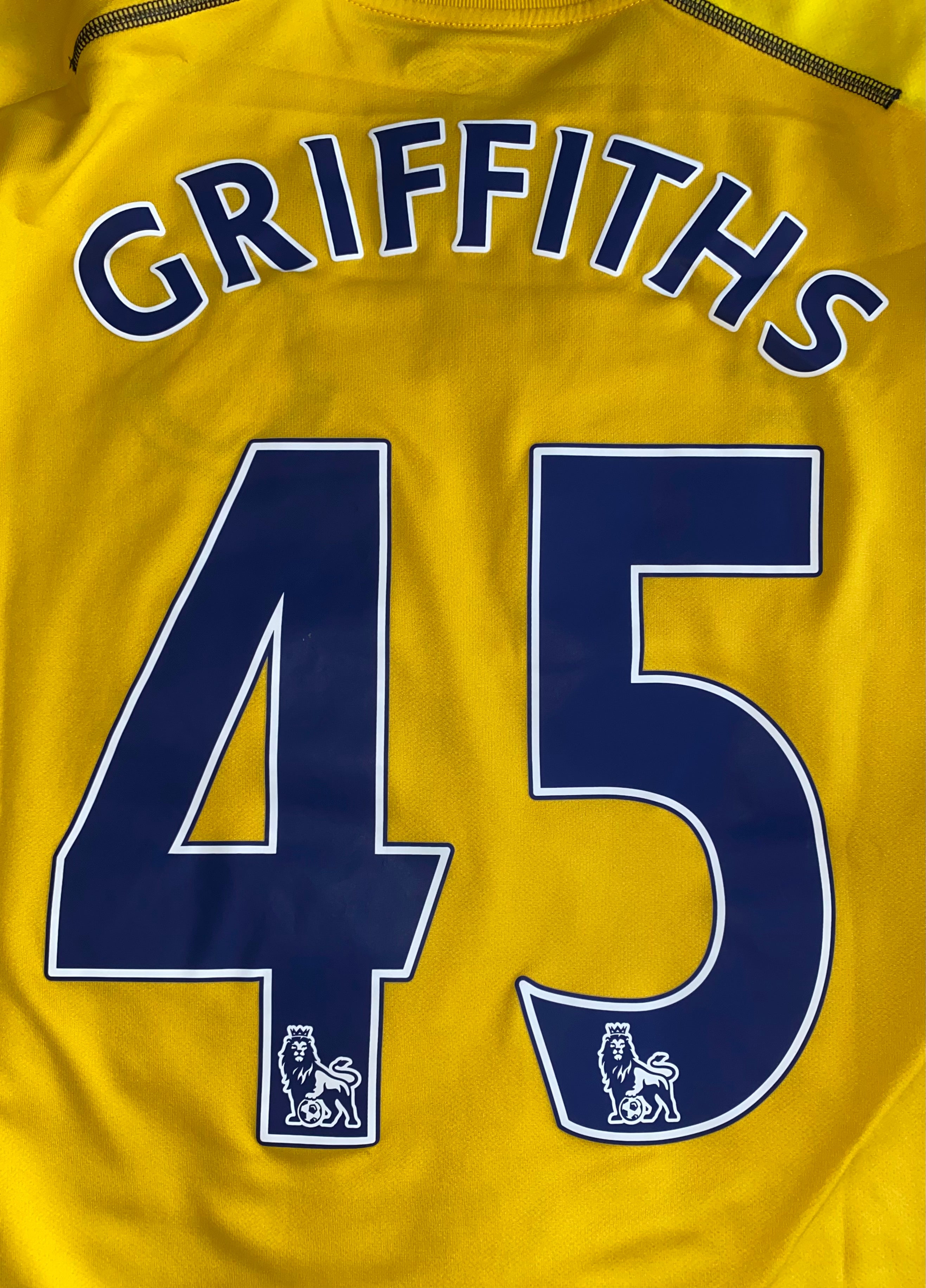 2015/16 EVERTON MATCH ISSUE GOALKEEPERS SHIRT (GRIFFITHS #45)