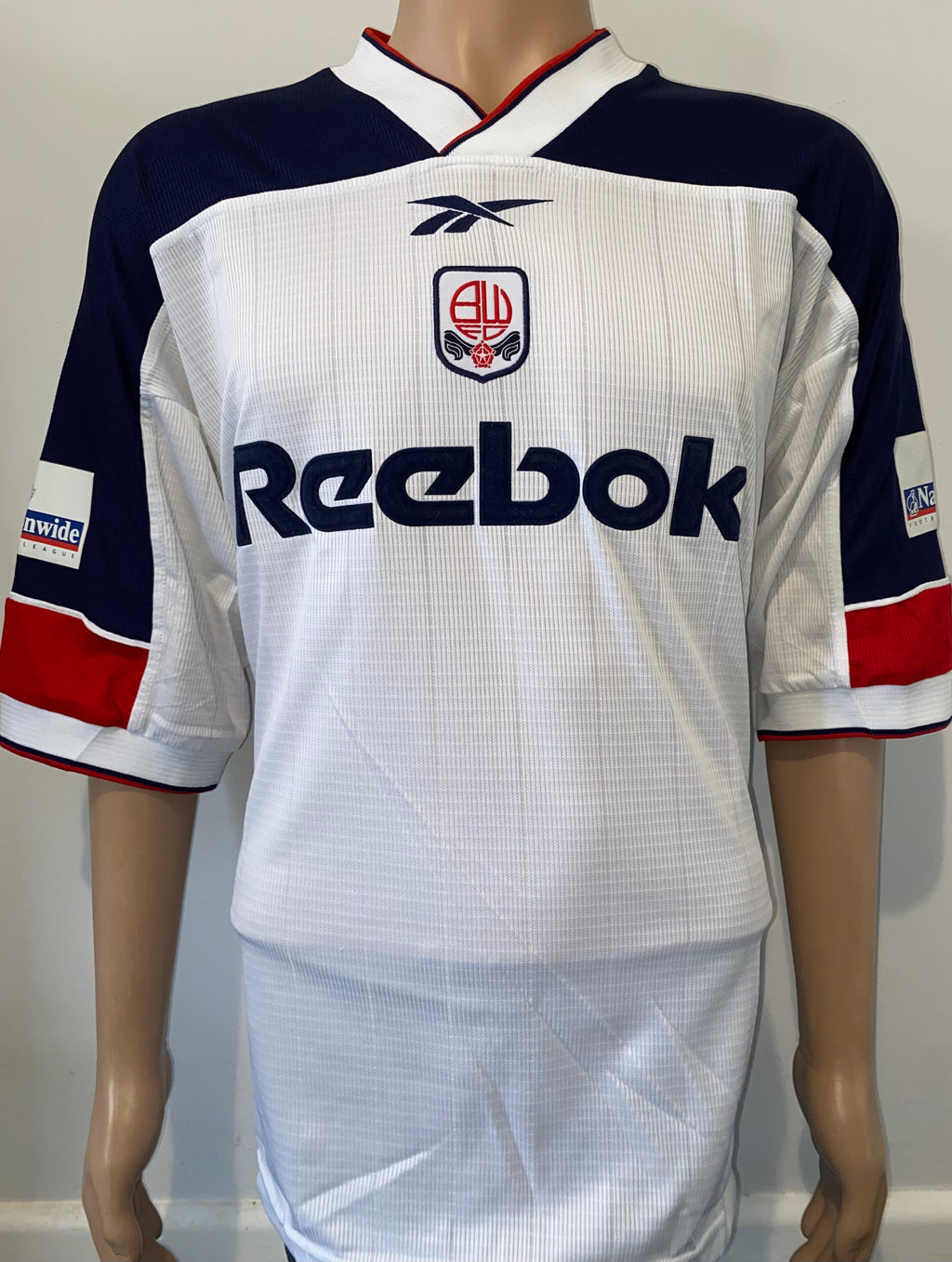 2000/01 BOLTON WANDERERS MATCH WORN HOME SHIRT (PHILLIPS #16)