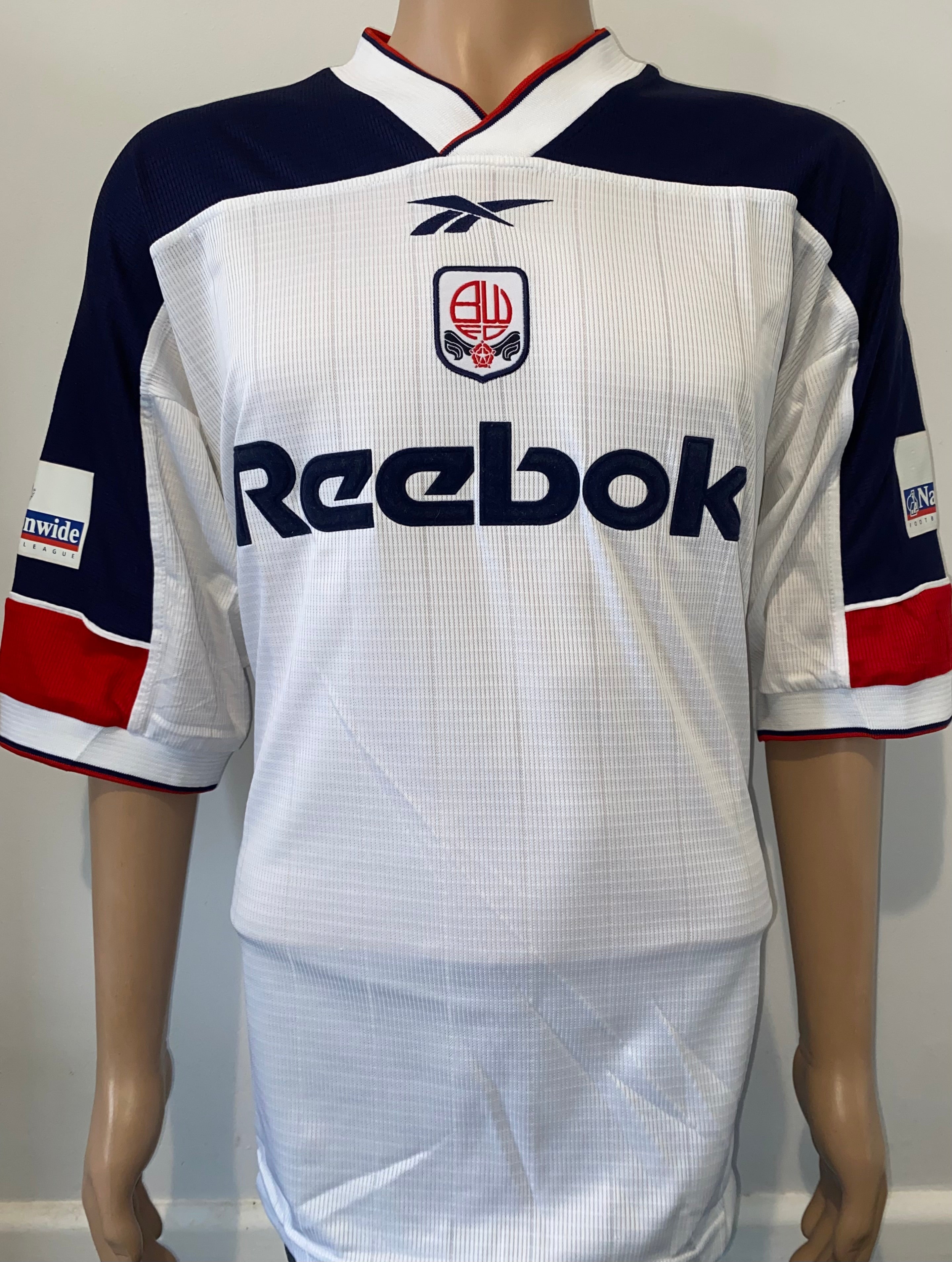2000/01 BOLTON WANDERERS MATCH WORN HOME SHIRT (PHILLIPS #16)