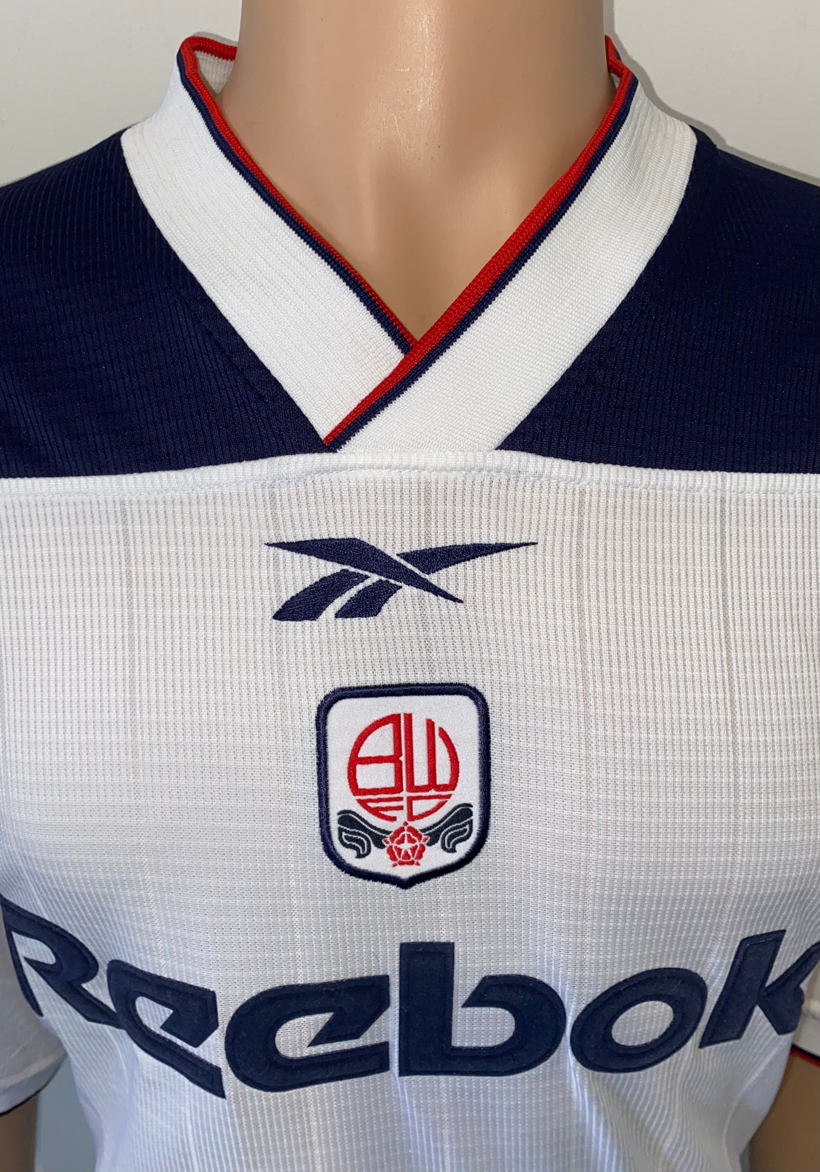 2000/01 BOLTON WANDERERS MATCH WORN HOME SHIRT (PHILLIPS #16)
