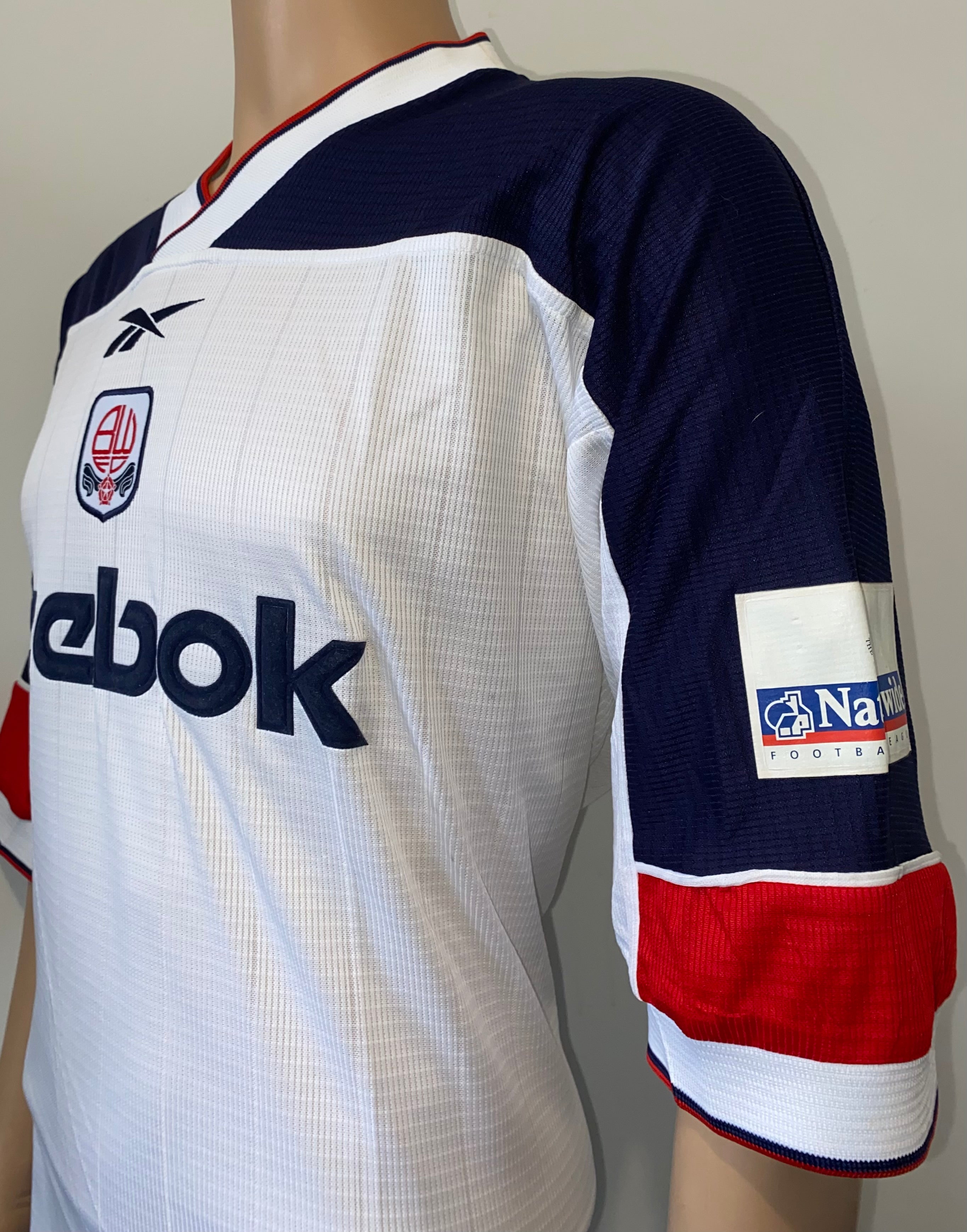 2000/01 BOLTON WANDERERS MATCH WORN HOME SHIRT (PHILLIPS #16)