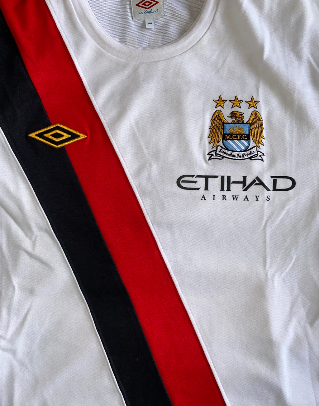 2009/10 MANCHESTER CITY MATCH WORN AWAY SHIRT (TOURE #28)
