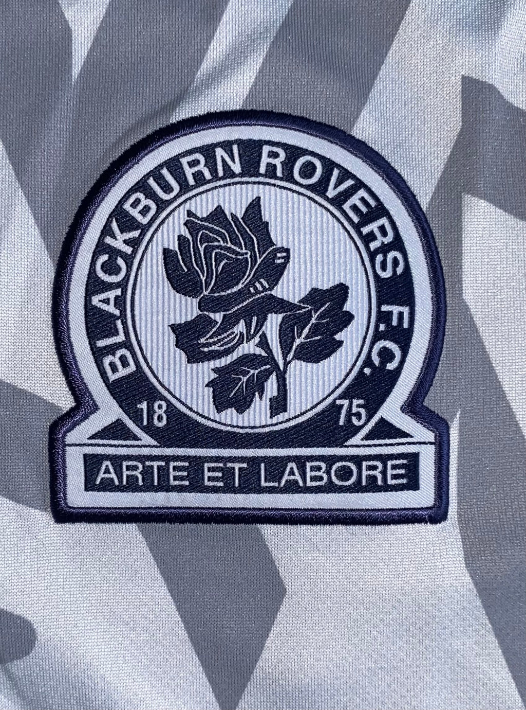 2019/20 BLACKBURN ROVERS MATCH WORN AWAY SHIRT (HOLTBY #22)