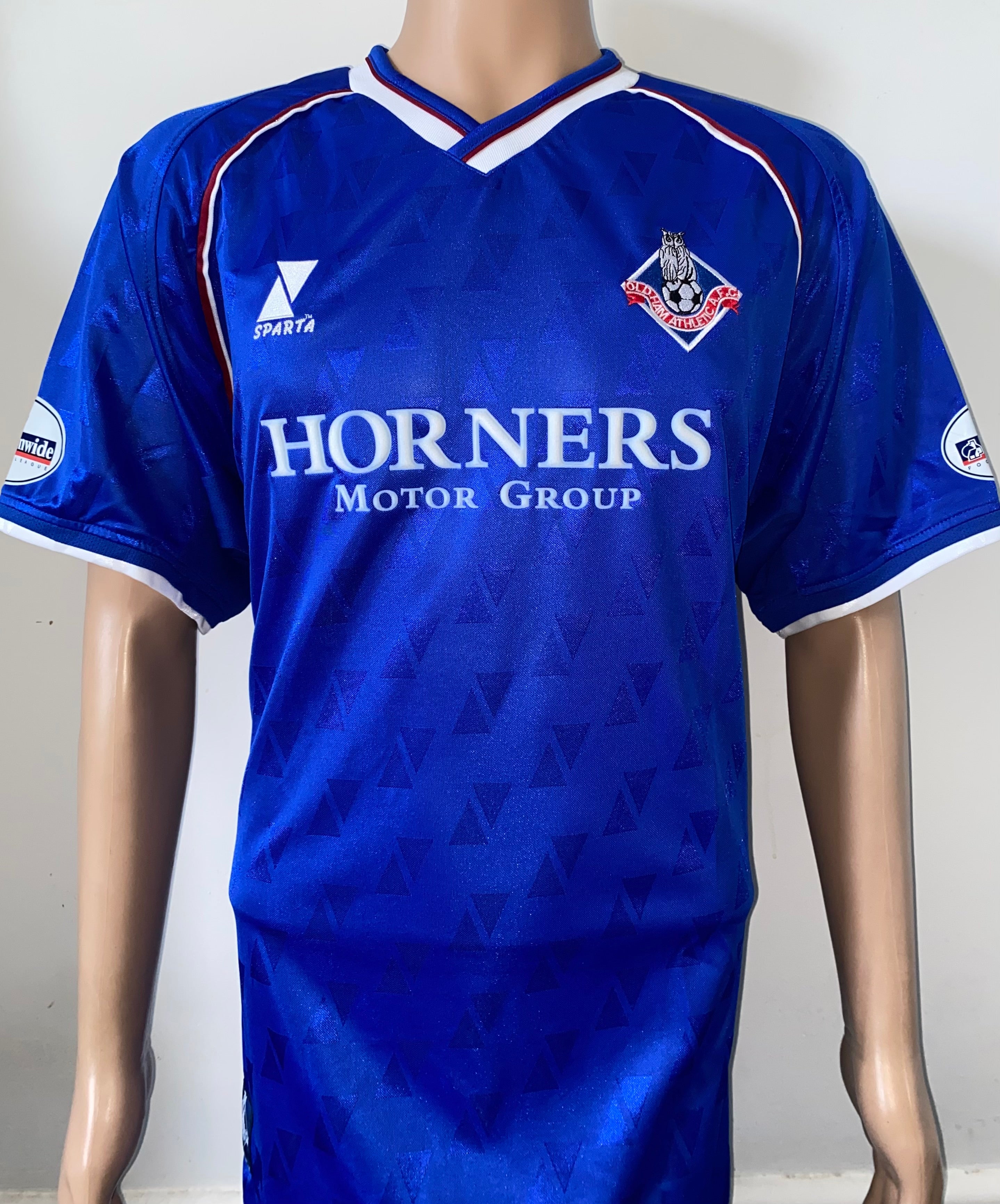 2003/04 OLDHAM ATHLETIC MATCH WORN HOME SHIRT (NDIWA #5)