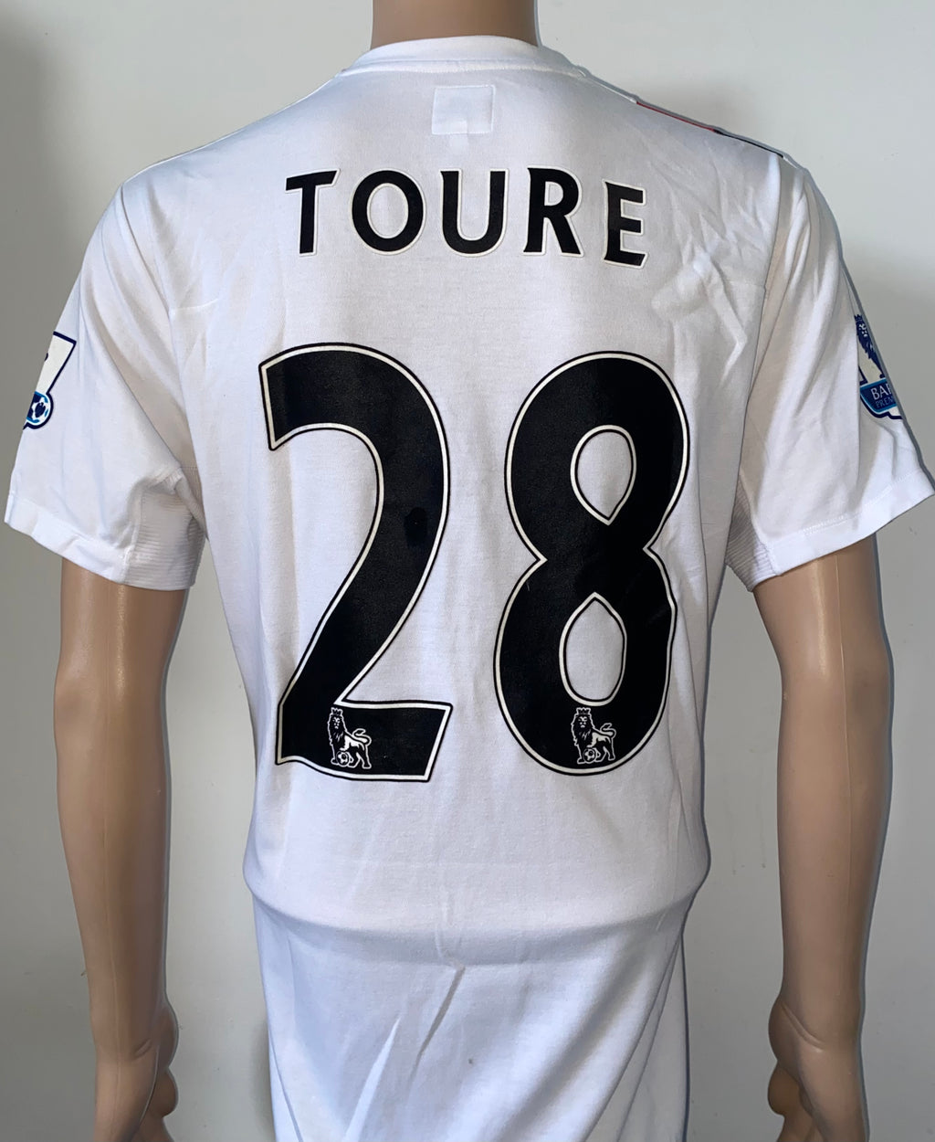 2009/10 MANCHESTER CITY MATCH WORN AWAY SHIRT (TOURE #28)
