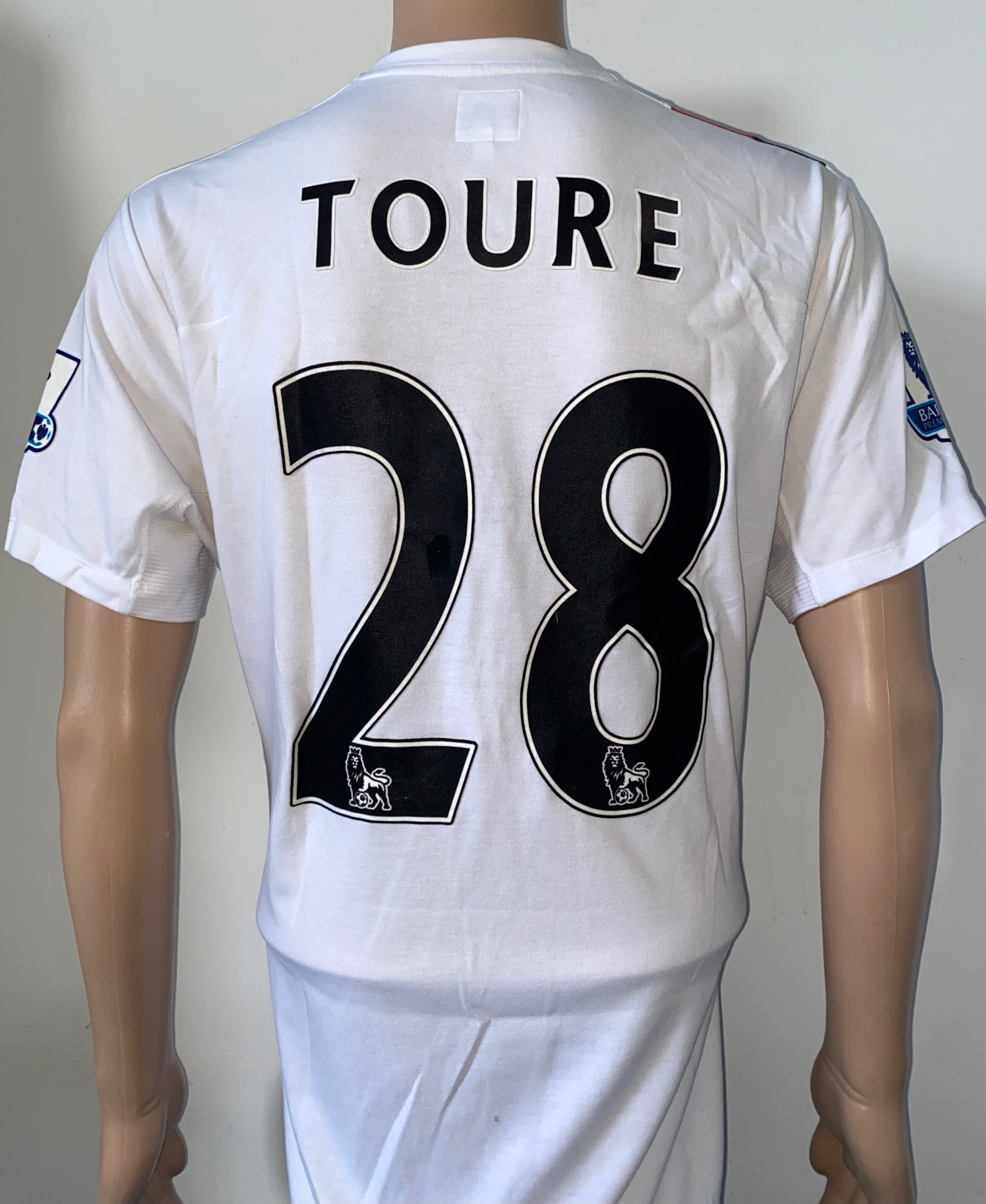 2009/10 MANCHESTER CITY MATCH WORN AWAY SHIRT (TOURE #28)
