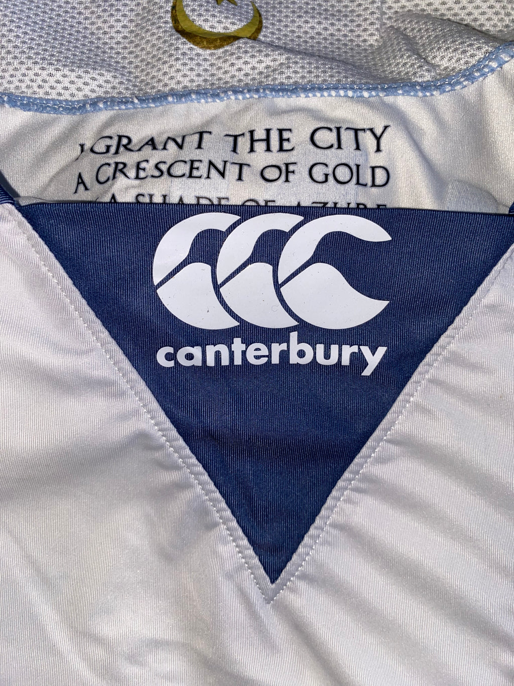 2009/10 PORTSMOUTH MATCH WORN SHIRT (FINNAN #16)