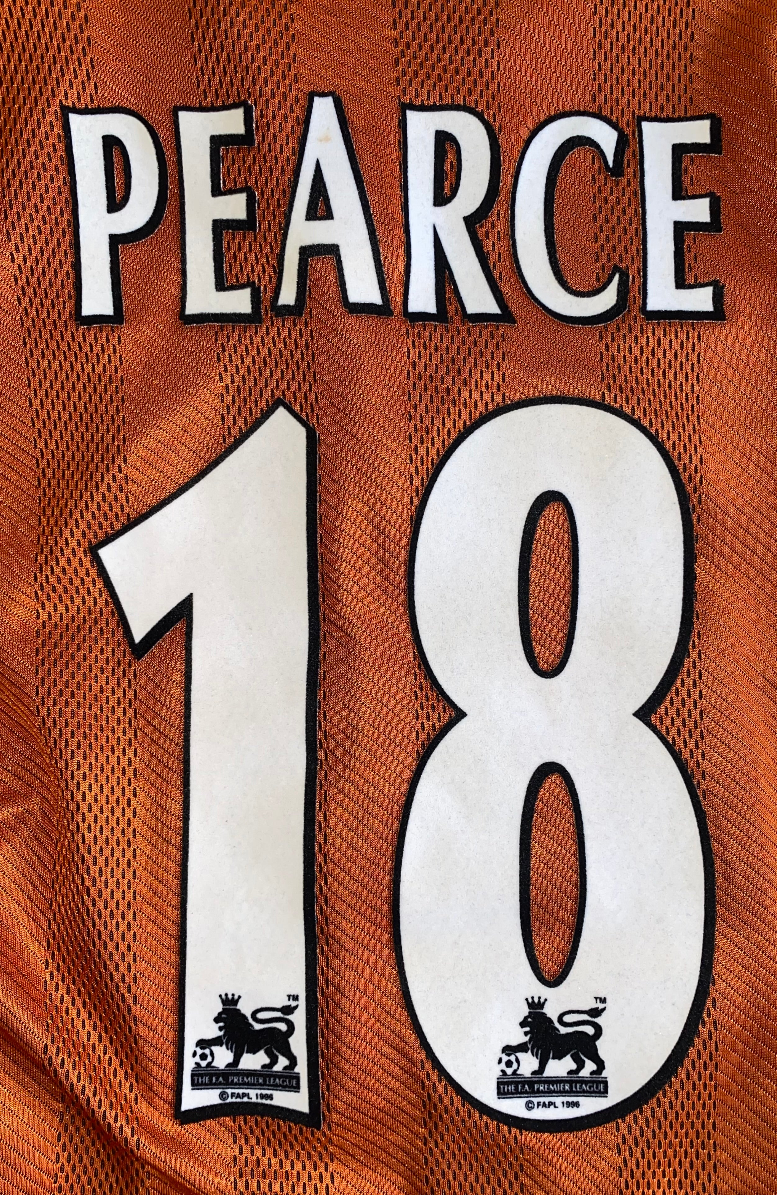 1996/97 BLACKBURN ROVERS MATCH ISSUE AWAY SHIRT (PEARCE #18)