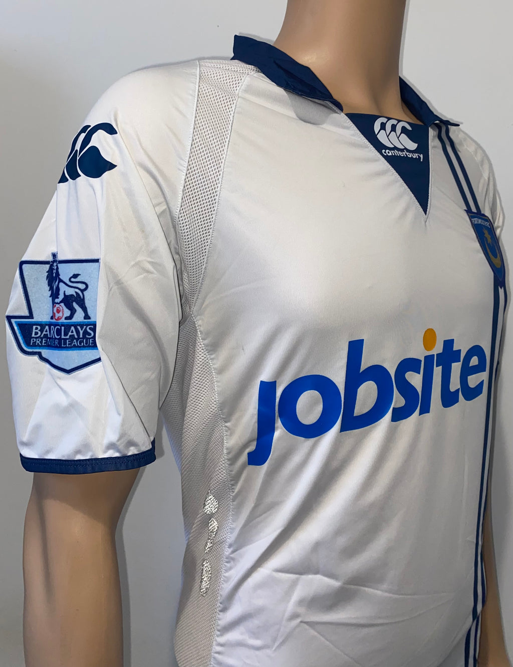 2009/10 PORTSMOUTH MATCH WORN SHIRT (FINNAN #16)