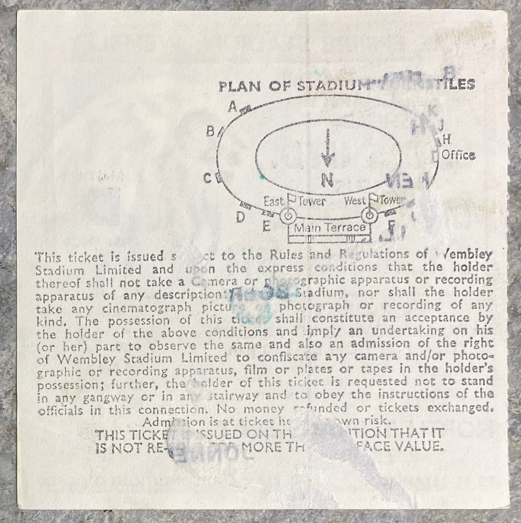 1974 ORIGINAL CHARITY SHIELD TICKET LIVERPOOL V LEEDS UNITED