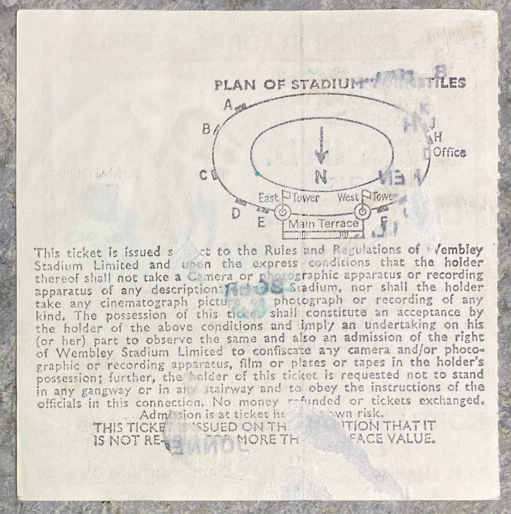 1974 ORIGINAL CHARITY SHIELD TICKET LIVERPOOL V LEEDS UNITED
